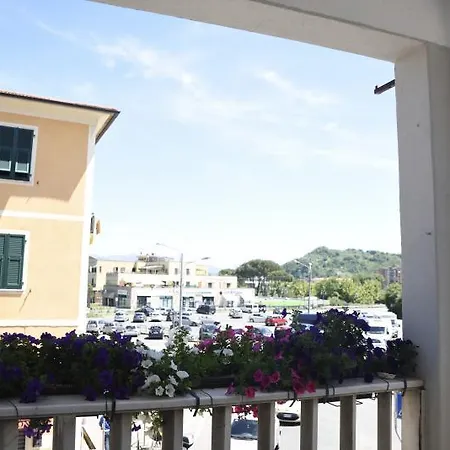 Apartment Casa Vacanza Il Ponte 2 *